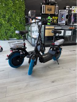 Sport electric scooter with seat