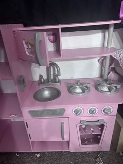 Play kitchen