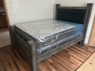 Bedroom set with Mattress
