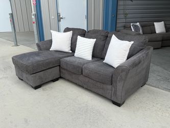 ✨Charcoal Gray Fabric Sectional Sofa with Chaise✨ 🚚FREE LOCAL DELIVERY🚚