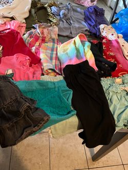 Girls size 5 $15 all. 23 pc