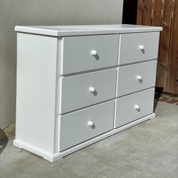 Solid Wood White 6 Drawer Dresser