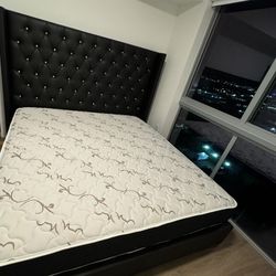 KING SIZE BED WITH MATRESS INCLUDED