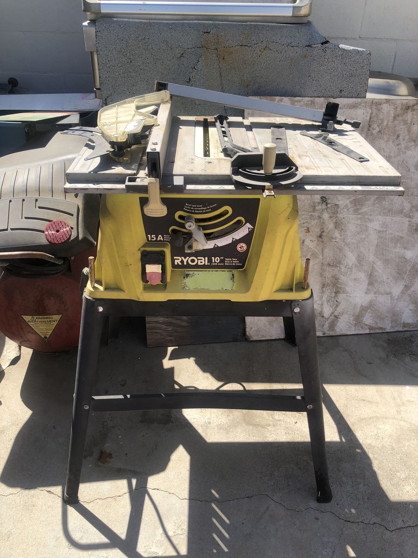 RYOBI 10” TABLE SAW