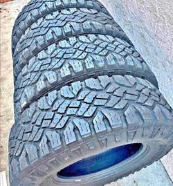 🎖️ 285 75 18 Goodyear Tires Con 80% de Vida Las 4