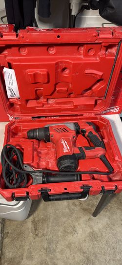 Milwaukee corded SDS 1 1/8” rotary hammer