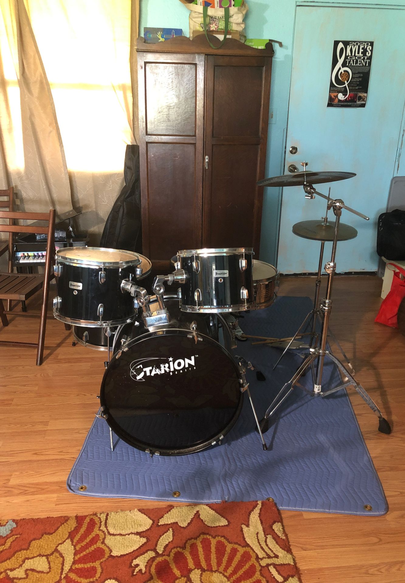 Beginner drum set