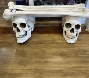 At Home Skull Bench