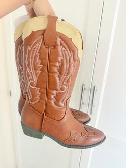 Cowgirl Boots 7us new