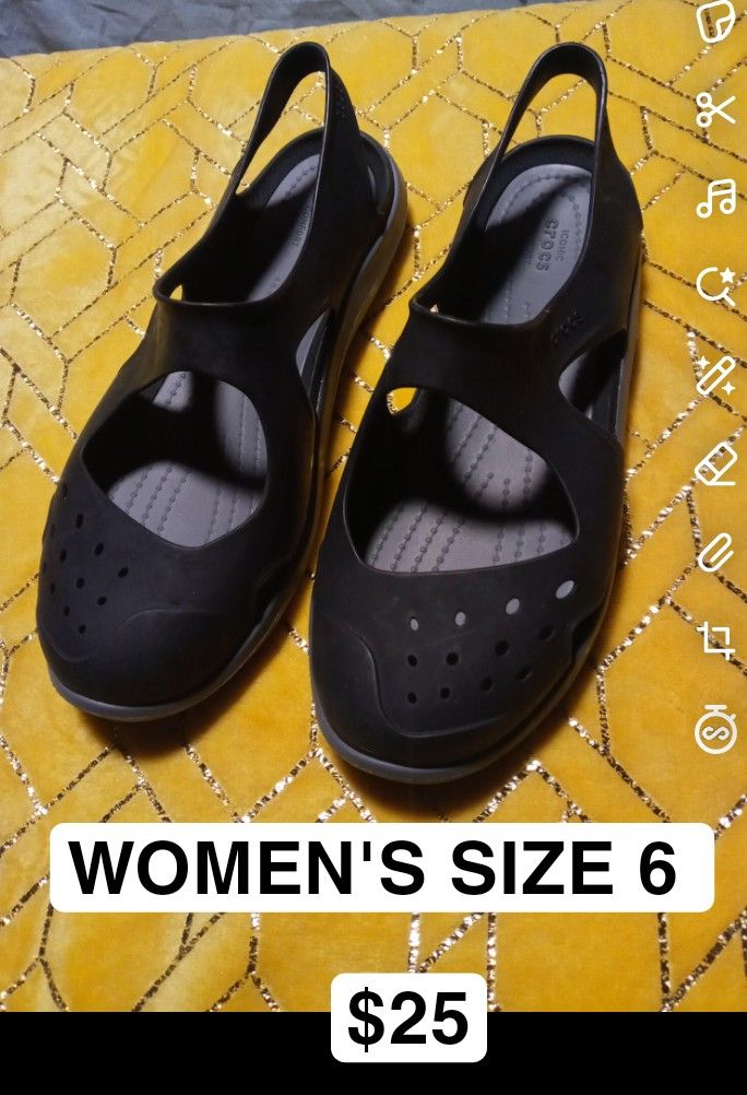 Croc Sandals Women's