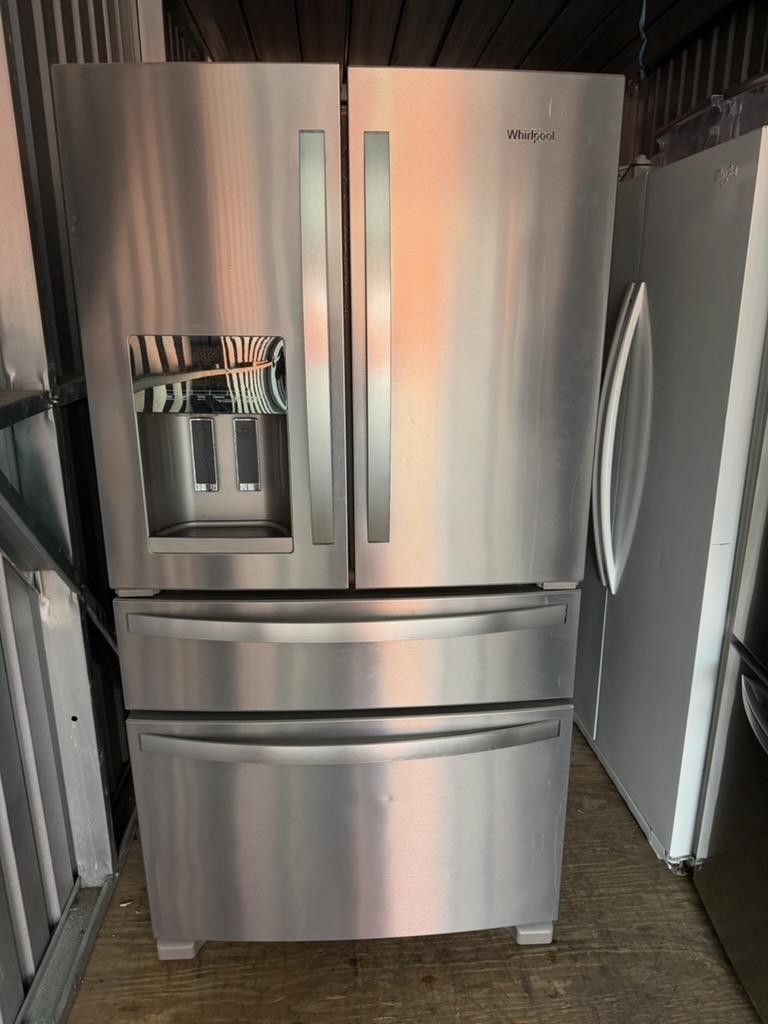 WHIRLPOOL STAINLESS STEEL 4 DOOR REFRIGERATOR/ ICE AND WATER DISPENSER/ SABBATH MODE