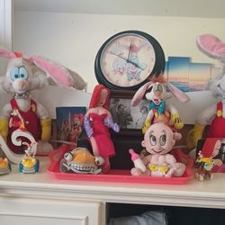 Large Lot Of Vintage Roger Rabbit Memorabilia 80s