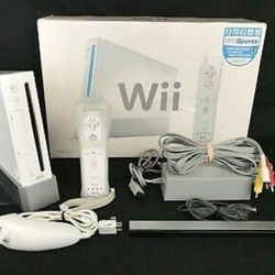 NINTENDO WII with 33 GAMECUBE and WII GAMES + 2500 RETRO CLASSIC GAMES