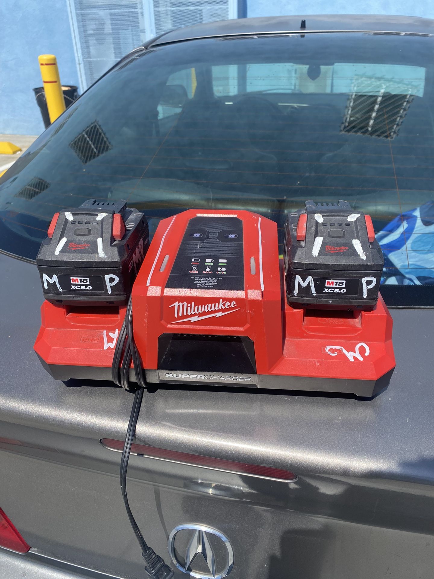 Milwaukee Supercharger + (2) 8.0 Forge Batteries