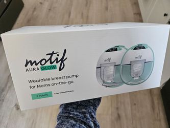 NEW Motif Aura Glow Wearable Breast Pump