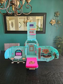 LOL Surprise OMG Glamper LOT Fashion Doll 2 In 1 Camper Van