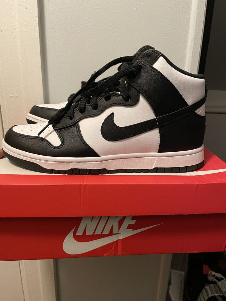 Nike Dunk High Panda Size 9.5
