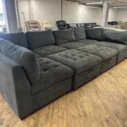 Delivery Available 8pc modular sectional couch