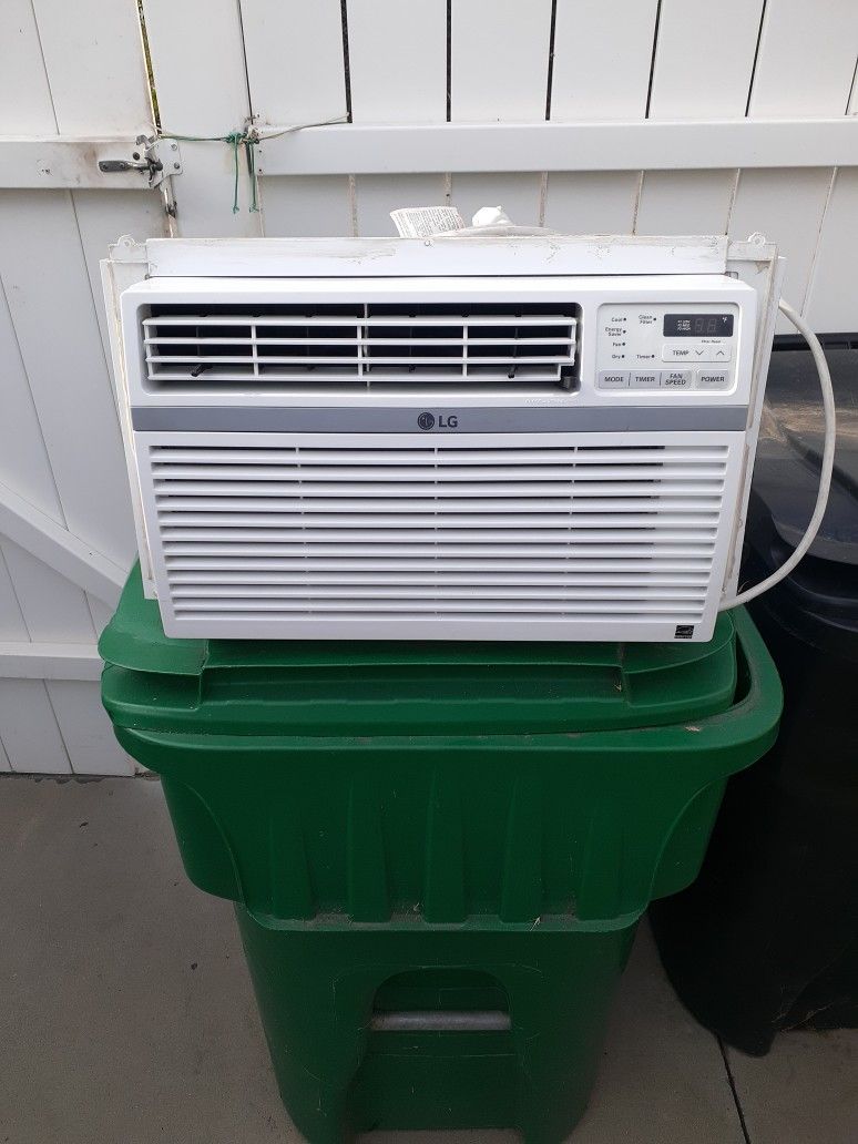 LG Window Air Conditioner Unit