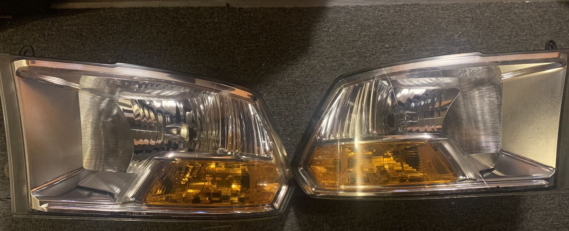 Brand New Head Lights For Ram 2014