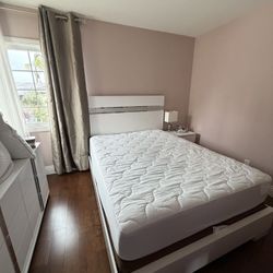 Furniture Queen Bed Queen Soft Matress 