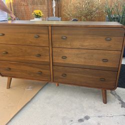 New Mid Century Dresser.  Solid Wood / Dark Walnut Finish.  25x17x26H.  Free Delivery!