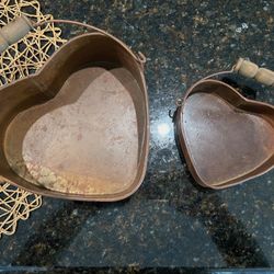 Rustic Metal Heart Shaped Baskets with Handles -of Set 2   