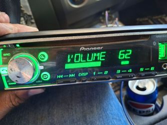 STEREO PIONEER CD AUX USB BLUETOOTH CAMBIA DE DIFERENTES COLORES GOOD CONDICIÓN ABLO ESPAÑOL
