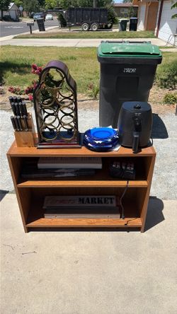 Shelf and stuff