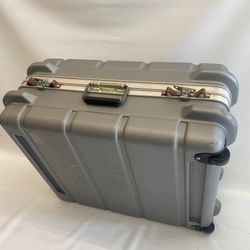 Thermodyne ShokStop - Hinged Lid Hard Plastic Transit Case - 29" x 20" x 13"