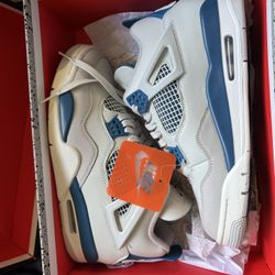 Jordan 4 Military Blue Ds 9.5