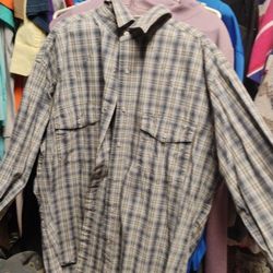 Men's Long Sleeve Button Up Wrangler Shirt Size Medum 