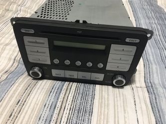 VW jetta 2006 stock radio