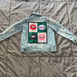 Sparkle by stoopher Jean jacket girls size 5. Has some stains see pics 