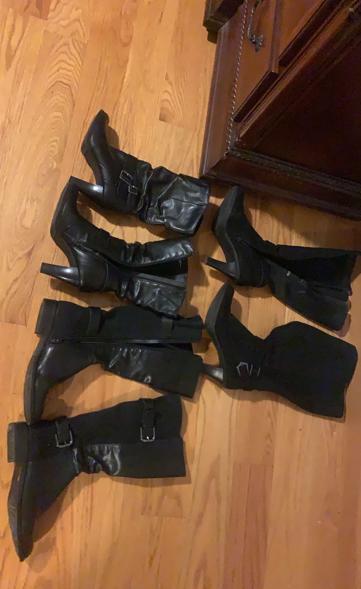 Size 7.5 Heels (see description)