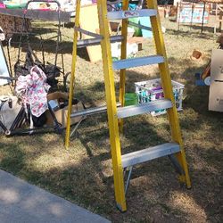 Keller 6ft Fiberglass Ladder