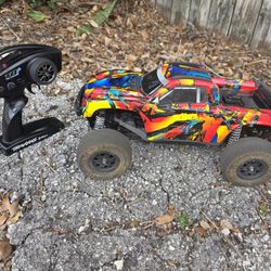 Traxxas Hoss 4x4