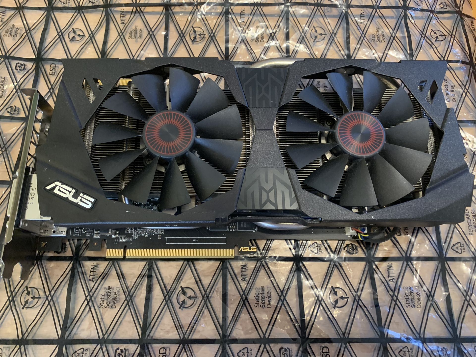 ASUS Strix GTX 970 4GB Nvidia GeForce Graphics Card