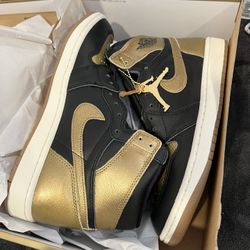 Jordan 1 Gold 9.5 Men