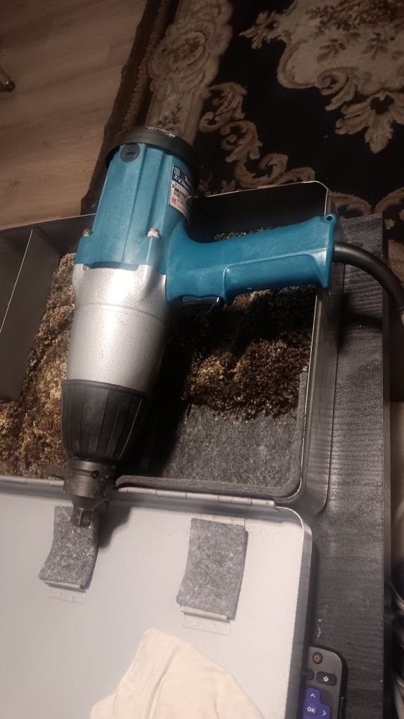Makita Impact Wrench