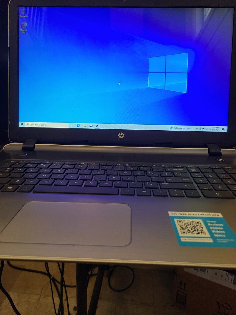 HP 17" laptop A10 8700P, 8gig ram, 1 tera,dvd, Win 10