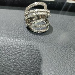 Beautiful Silver Toned Ring Clear Stones