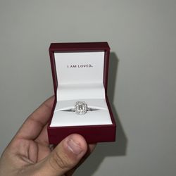 Emerald-cut Diamond Halo Engagement Ring in 14K White Gold (1 1/2 ct. tw.)