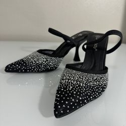 Black Heels / Tacones 