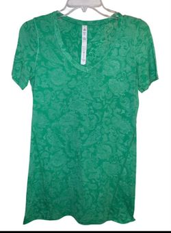 Lululemon Karmady Paisley Green Short Sleeve T-Shirt Size 8