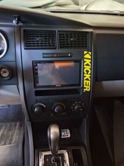 Kenwood DMX120BT touch Screen Display