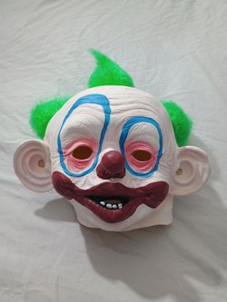 Movie Clown Mask fits SMALL - MEDIUM SIZE HEAD