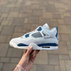 Jordan 4 Military Blue Size 11.5