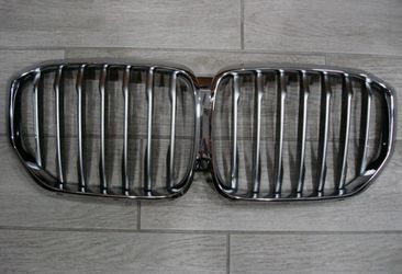 BMW X5 G05 (2019-2023) Chrome Front Kidney Grille