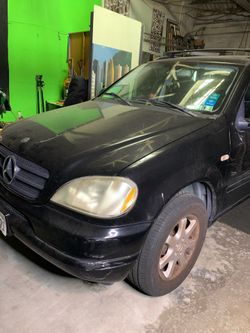 2001 Mercedes-Benz